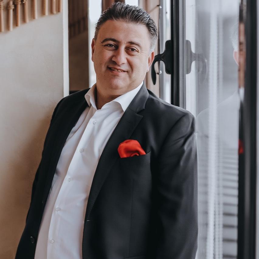 Valeriy Ash